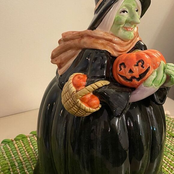 New Witch Cookie Jar 1988 Halloween
by FITZ & FLOYD - Picture 3 of 9